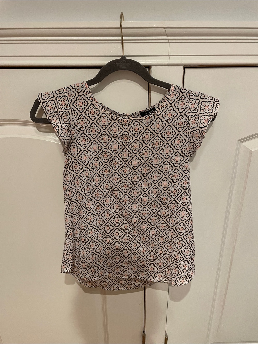 Ann Taylor Pink and Black Geometric Cap Sleeve Blouse